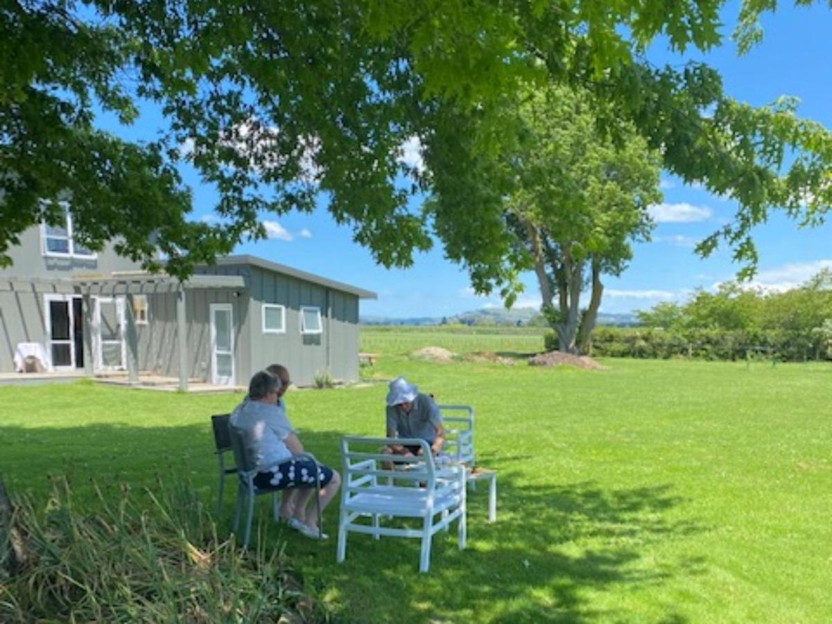 Amuri Villas Clive Exteriör bild