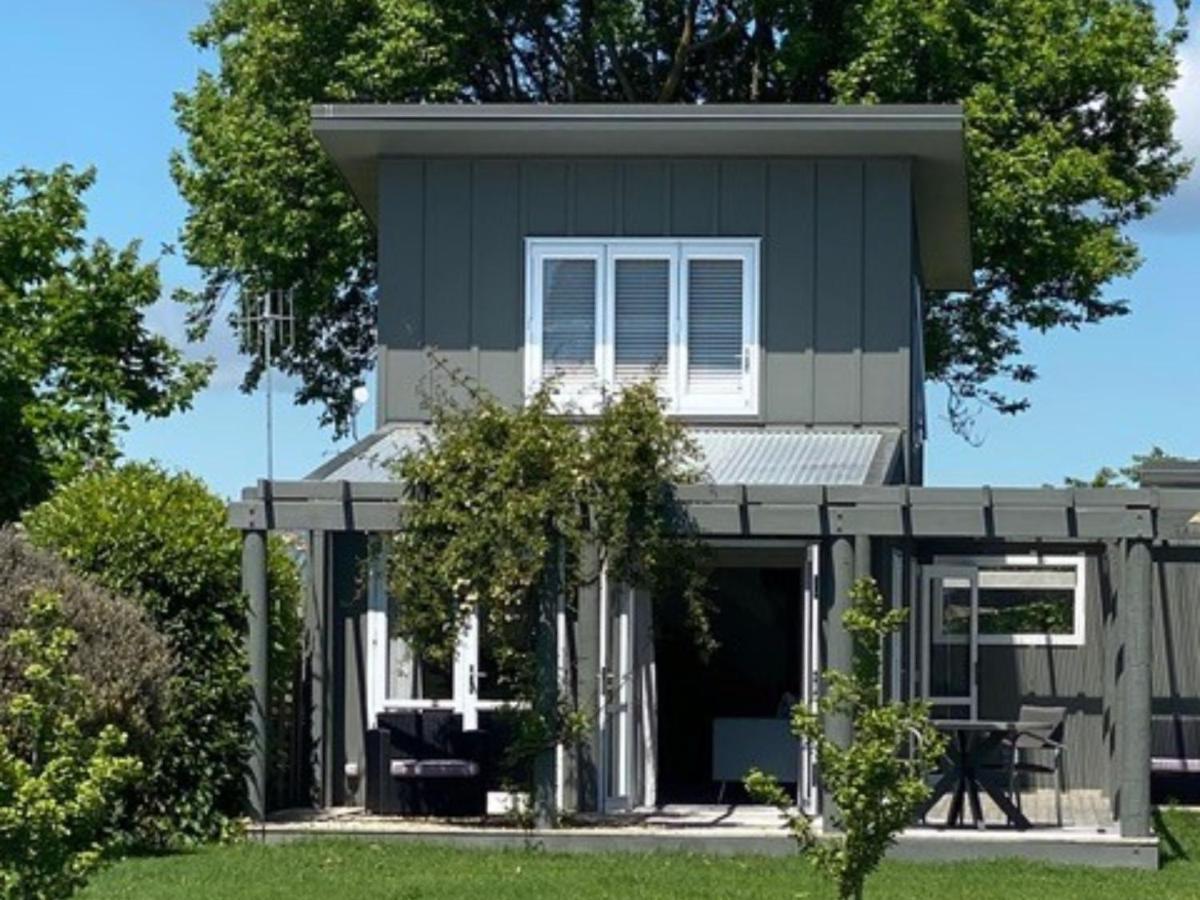 Amuri Villas Clive Exteriör bild