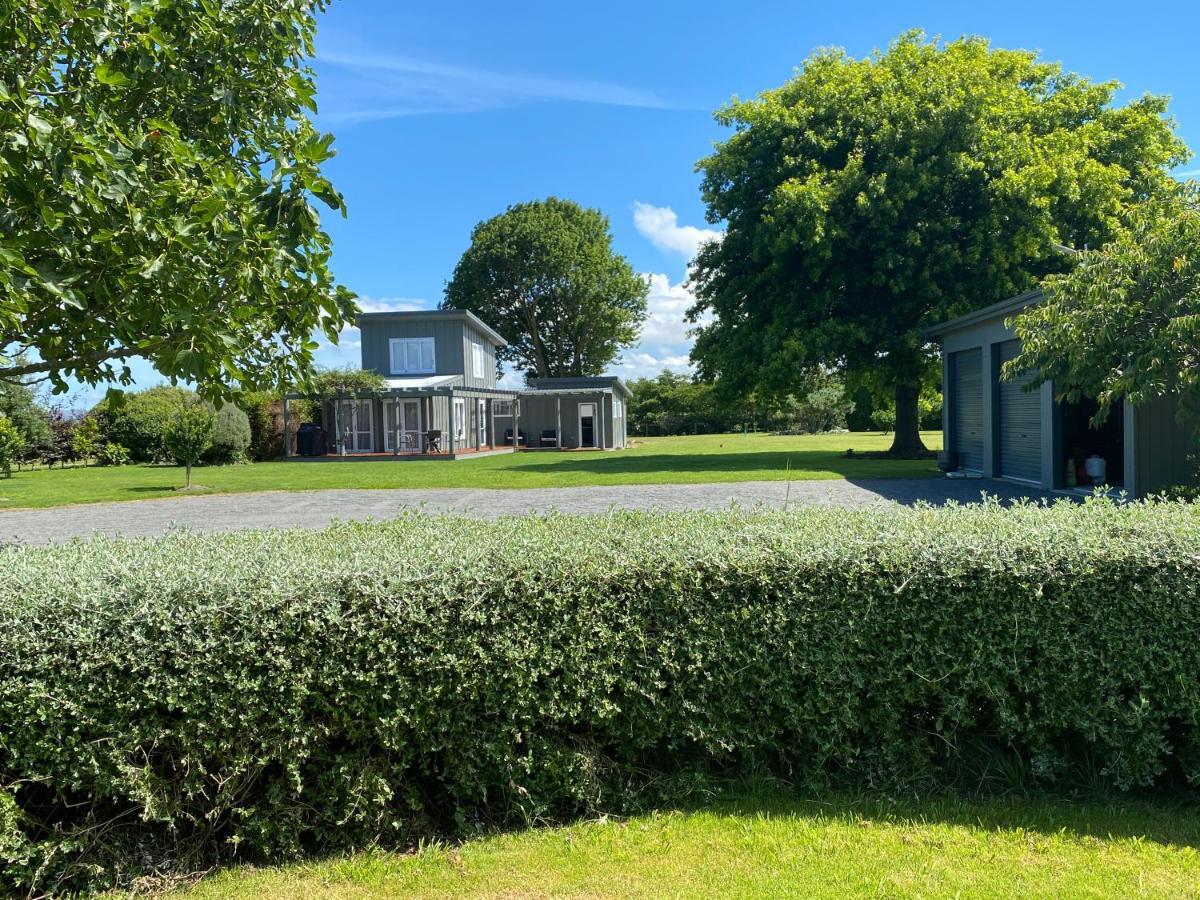 Amuri Villas Clive Exteriör bild