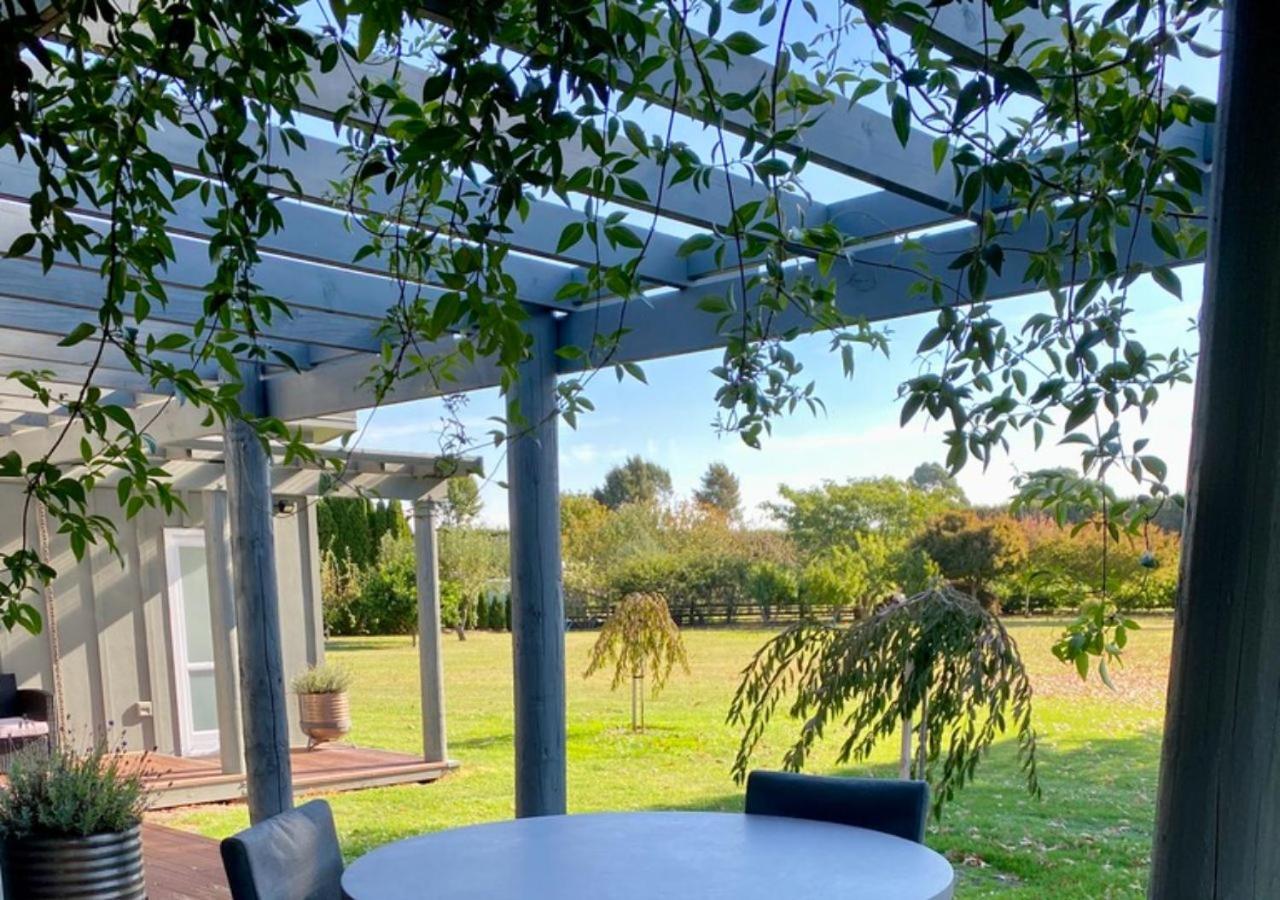 Amuri Villas Clive Exteriör bild